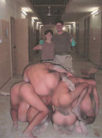 Пытки заключённых в тюрьме Абу-Грейб